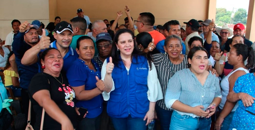 Ana García se autoproclama la candidata de las bases en Marcovia