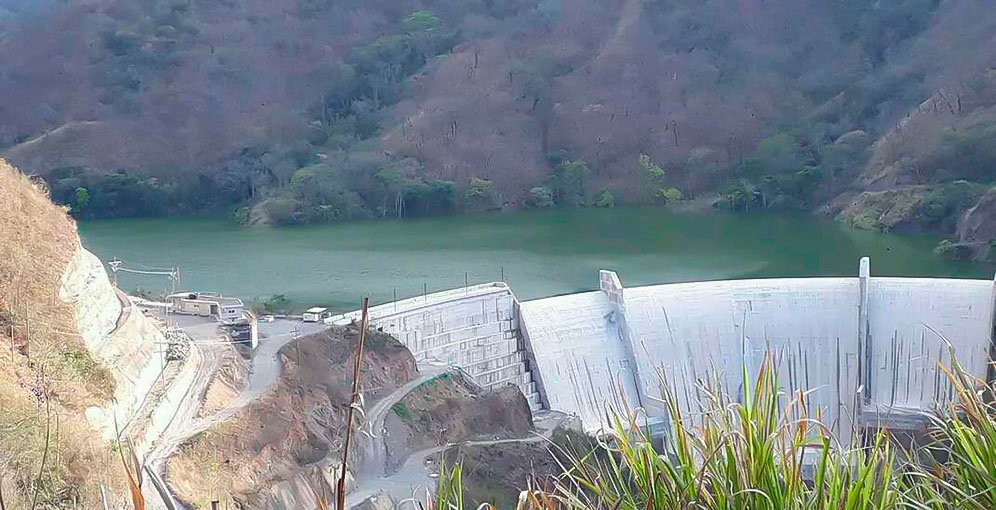 Hidroeléctricas de Arenal y Yaguala al borde de quedar sin agua para operar