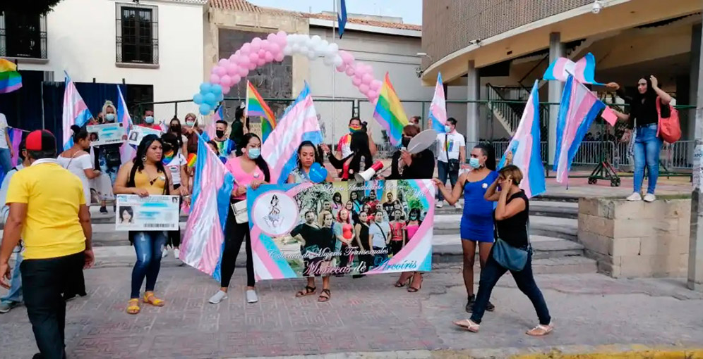 Comunidad LGBTI marcha en Honduras contra la discriminación y los 521 crímenes desde 2009
