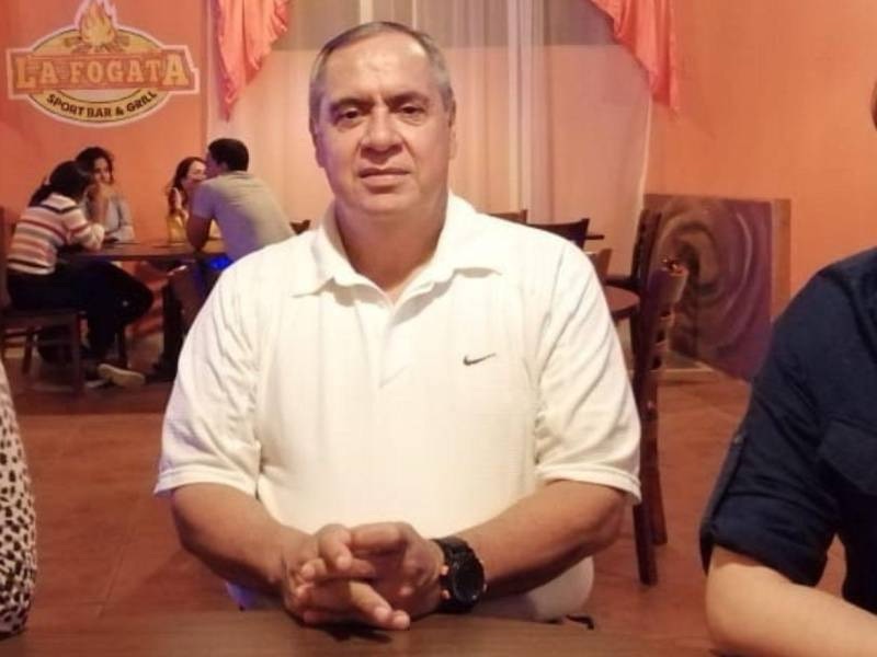 José Santiago Manzanares es un maestro de generaciones en Olanchito, Yoro.