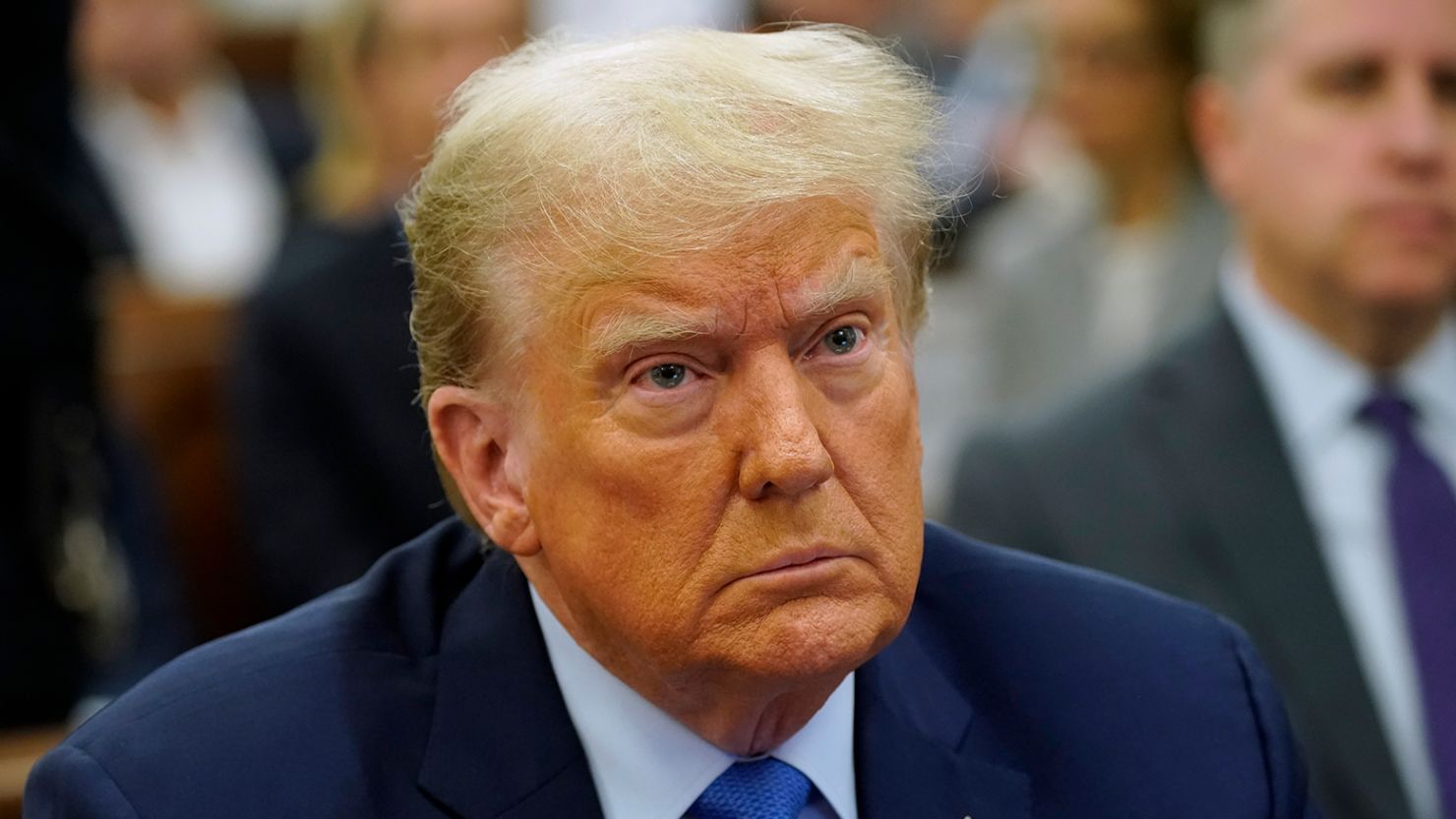 El presidente Trump sugirió que podría "reconsiderar" su decisión de darle "un montón de dinero" a Maryland para la reconstrucción del puente en Baltimore