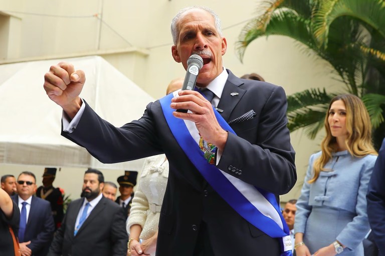 Gobierno de Nasry Asfura declara emergencia en el IHSS y ordena intervención nacional