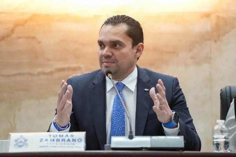 Tomás Zambrano cuestiona fallo judicial y señala nombramientos políticos en el Poder Judicial