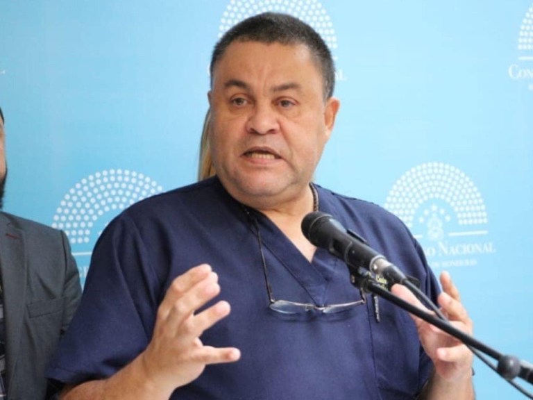 Carlos Umaña denuncia supuesto intento de privatización del IHSS tras PCM de emergencia